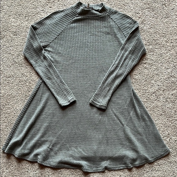 Charlotte Russe Dresses & Skirts - Ribbed Long Sleeve Shirt Dress